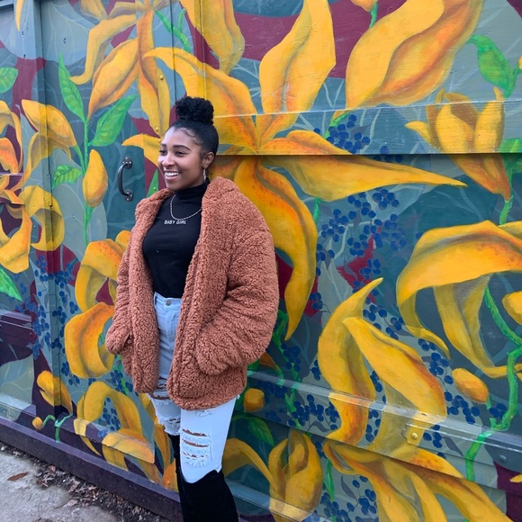 Meet your Posher, India - Picture 1 of 1